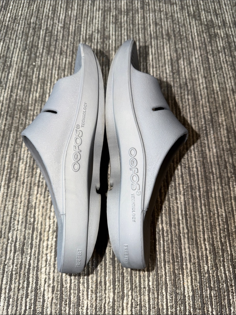Oofos Ooahh Slides Grey Size 7 - Picture 3 of 6